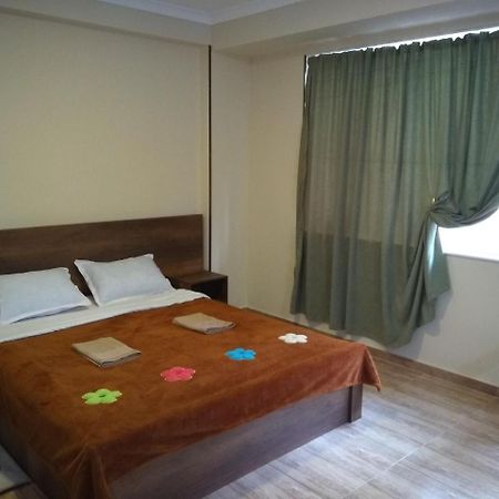 Varazi Apartments Tbilisi Bagian luar foto